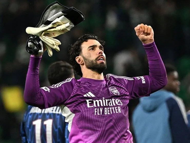 Arsenal "đặt một chân" vào bán kết Cúp C1: Tuyệt đỉnh Raya, "Pháo thủ" trút bỏ áp lực