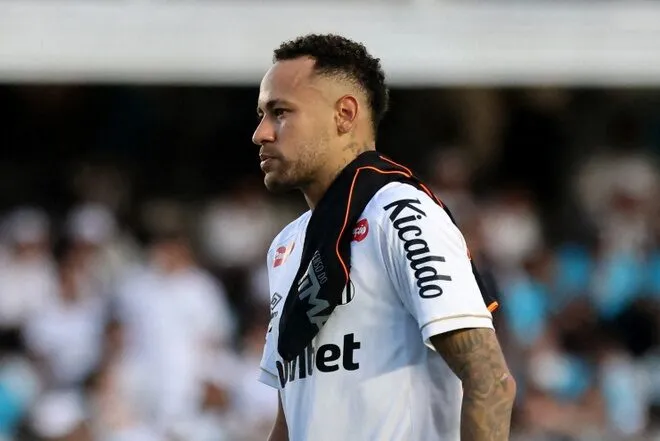 Neymar đối mặt với lệnh cấm thi đấu 12 trận
